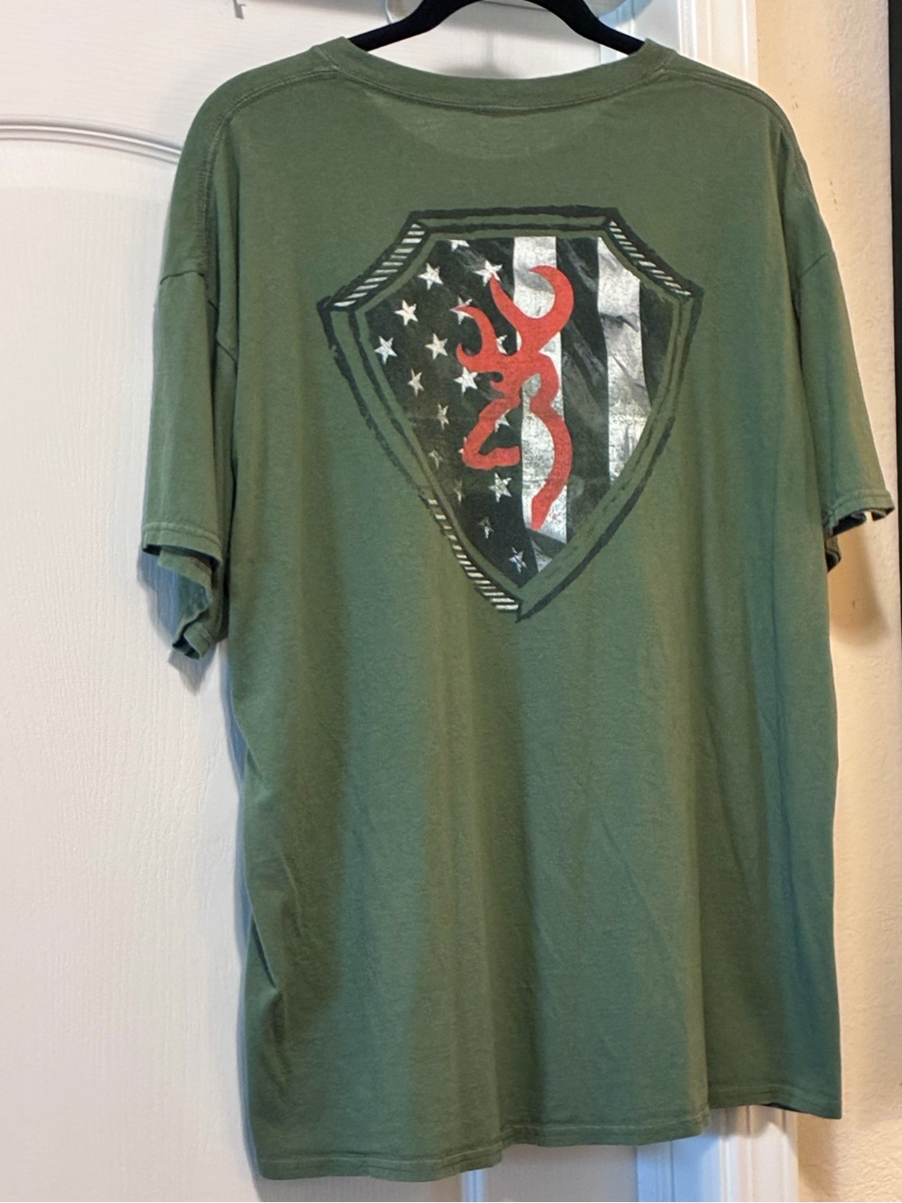 Browning Green SS American Flag Antler Shield Distressed Design Adult XL Tee